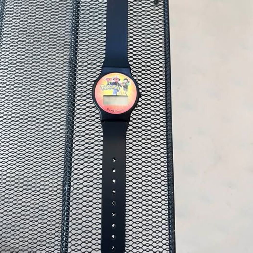 Vintage 1999 Nintendo Pokemon Digital Watch